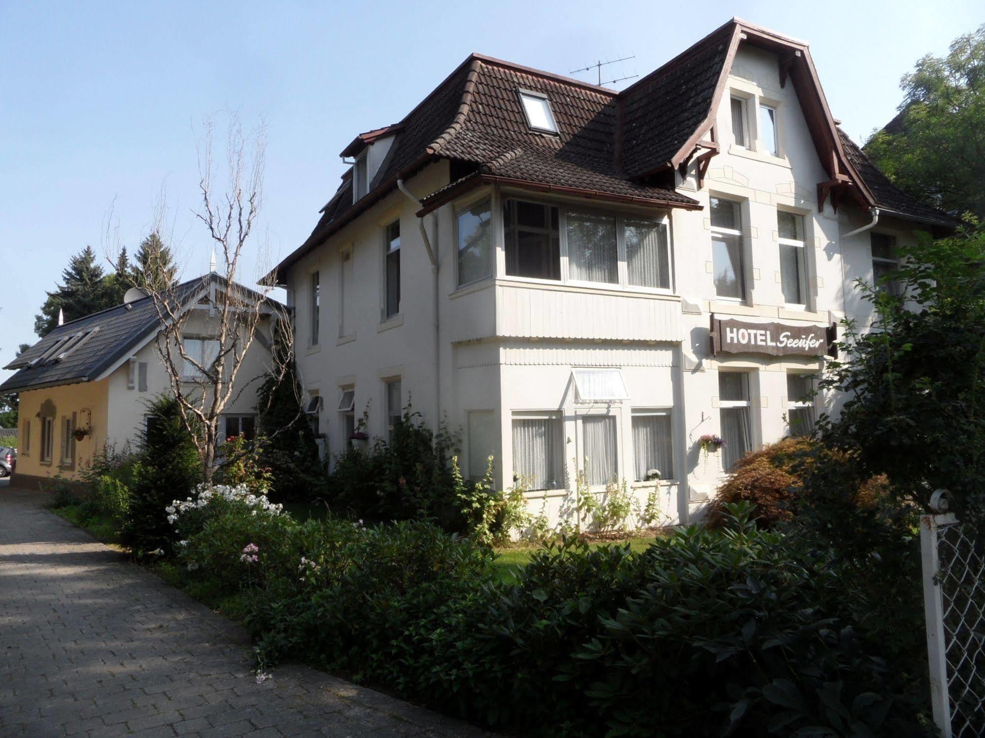 Hotel Seeufer Ploen Exterior photo