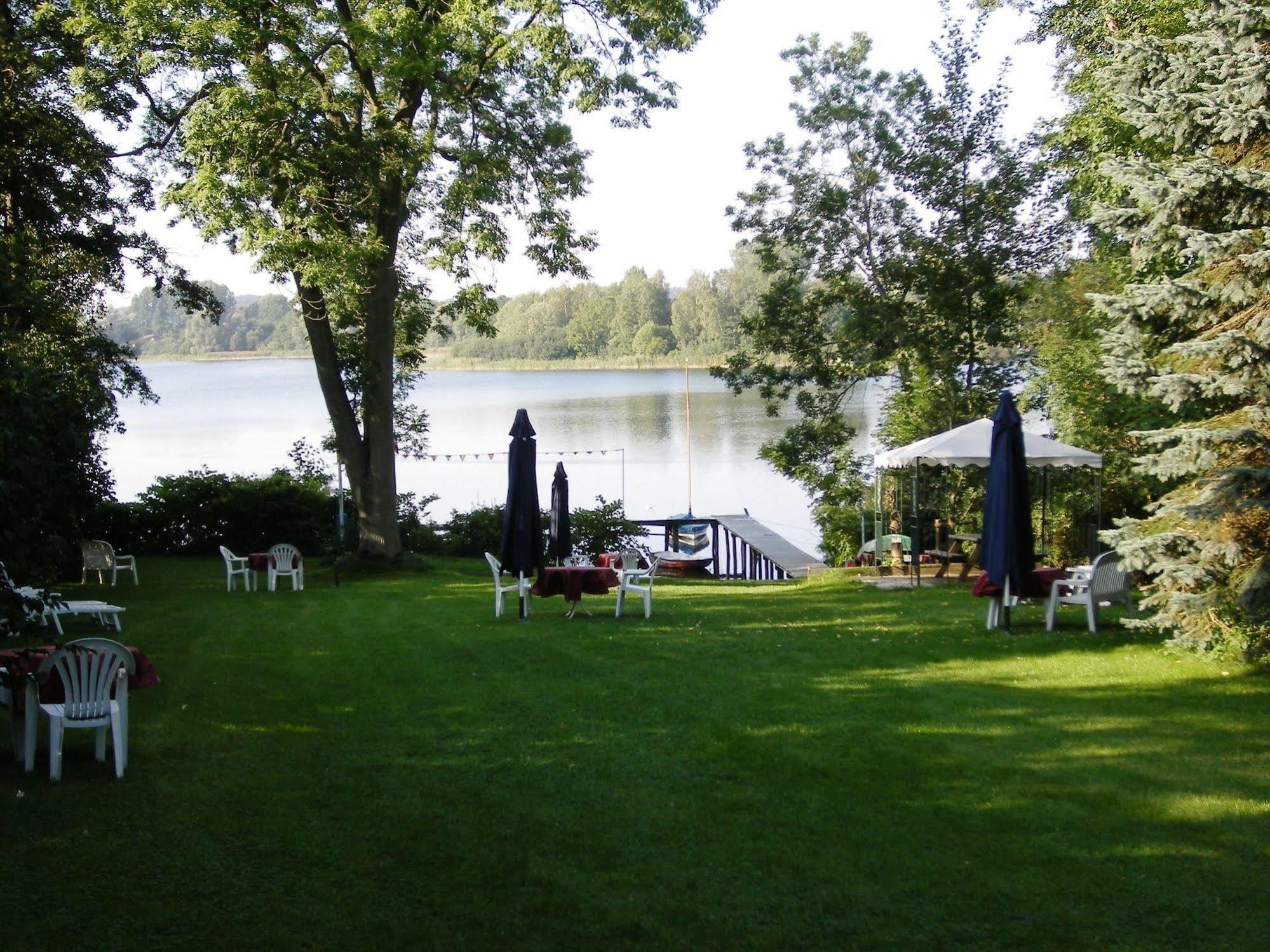 Hotel Seeufer Ploen Exterior photo